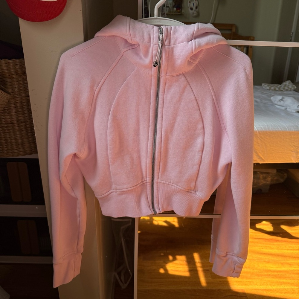 Lululemon Light Pink Scuba Cropped Hoodie with Zipper